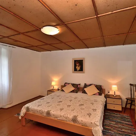 Apartment Gaspar Nerezine